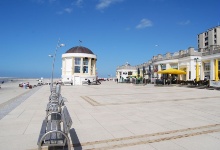 Die neu gemachte Promenade mit dem Pavillion