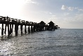 Die Pier am Strand - an der Ostsee heisst sowas Seebrücke