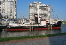 Die Rau IX, ein alter Walfänger. Liegt jetzt im Museumshafen