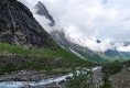 Wolken ziehen durch das Tal - auf dem Weg zu den Trollstiegen