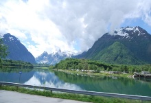 Auf Wiedersehen Berge, wir fahren wieder zum Schiff.