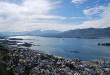 Ålesund ist umgeben von Fjorden und Inseln