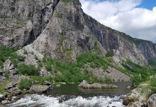 Dieser Fluß entsteht aus dem Voringsfossen