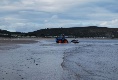 Boote werden aus dem Wasser geholt