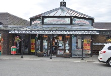 Das Ramsch-Kaufhaus in Llanfairpwllgwyngyllgogerychwyrndrobwllllantysiliogogogoch